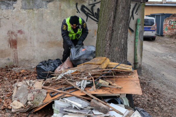 fotopułapka Nowa Sól - dzikie wysypisko Nowa Sól
