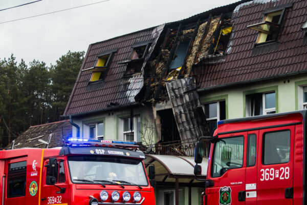 tragiczny pożar DPS Szczawno - ewakuacja DPS Szczawno akcja medyczna