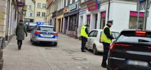 Posypały się mandaty przy deptaku w Zielonej Górze. Kierowcy zignorowali znaki (ZDJĘCIA)