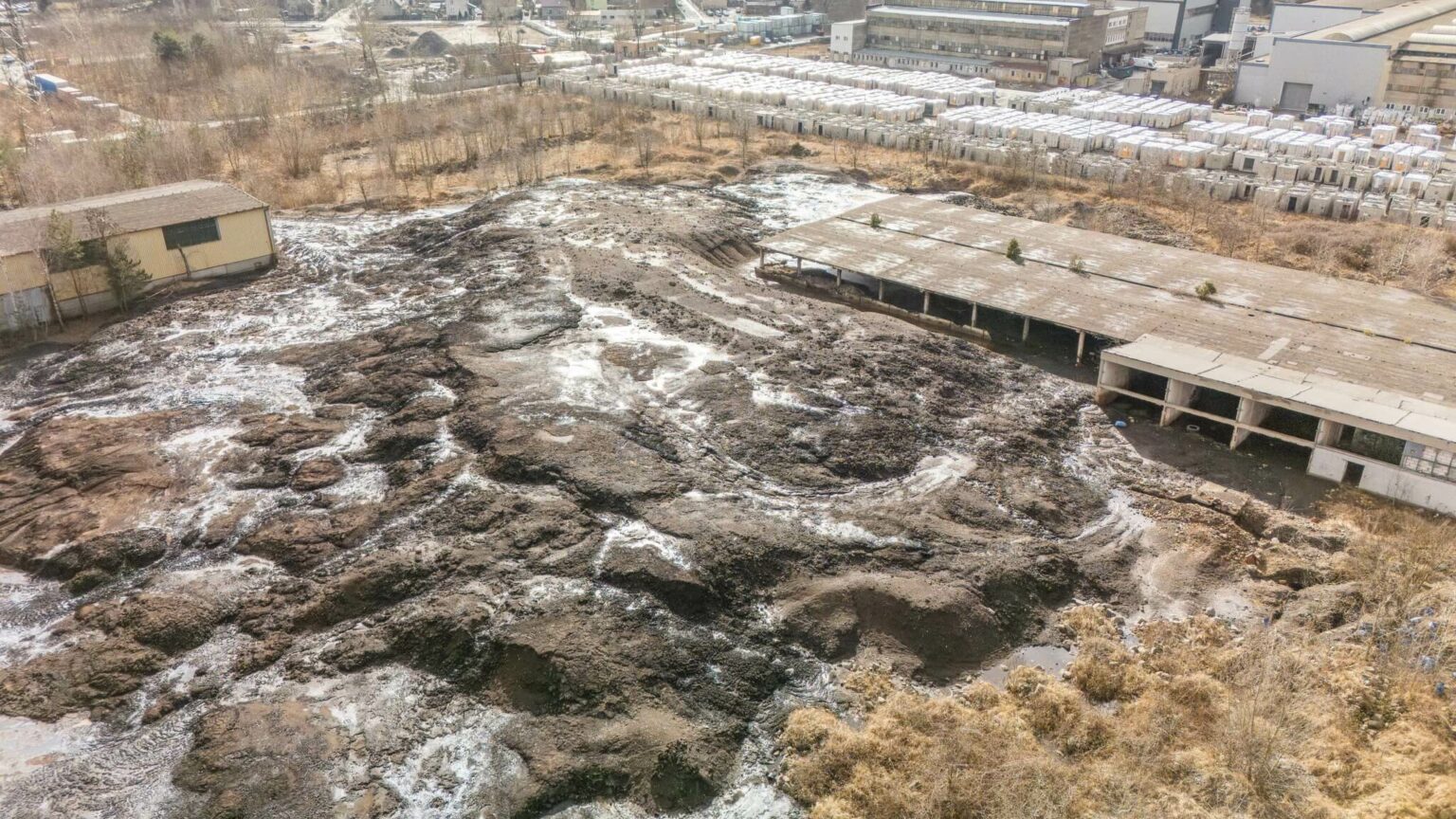 bomba ekologiczna Nowa S&oacute;l - hałda odpad&oacute;w Dozamet