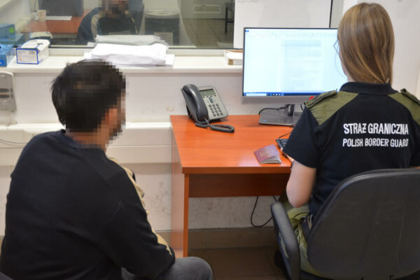 cudzoziemcy udawali studentów - Straż Graniczna zatrzymała cudzoziemców
