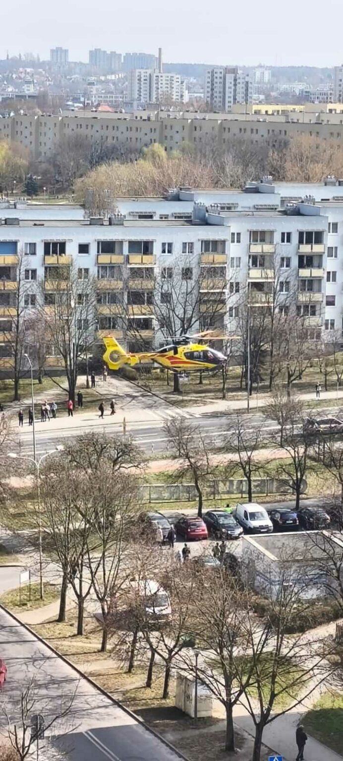 śmigłowiec LPR Zielona G&oacute;ra - akcja służb Zielona G&oacute;ra