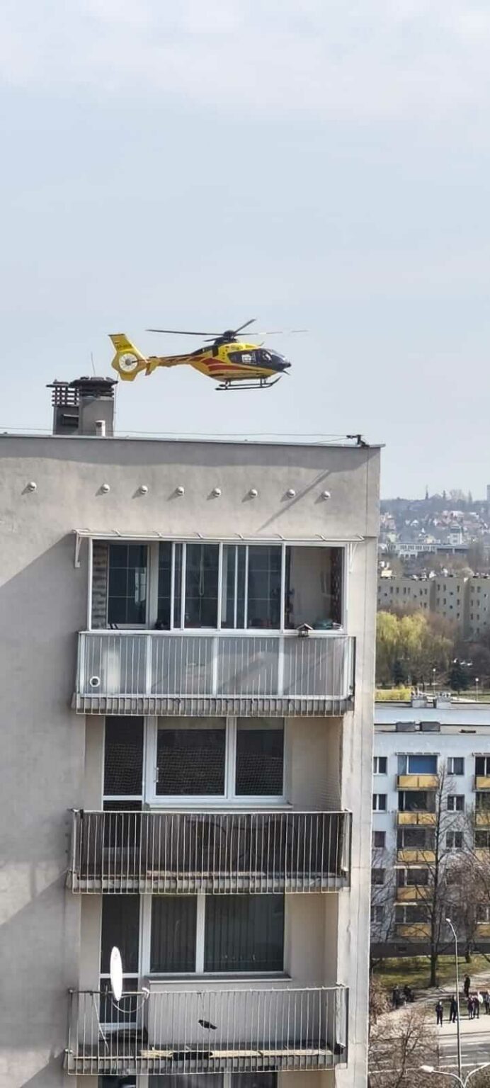 śmigłowiec LPR Zielona G&oacute;ra - akcja służb Zielona G&oacute;ra