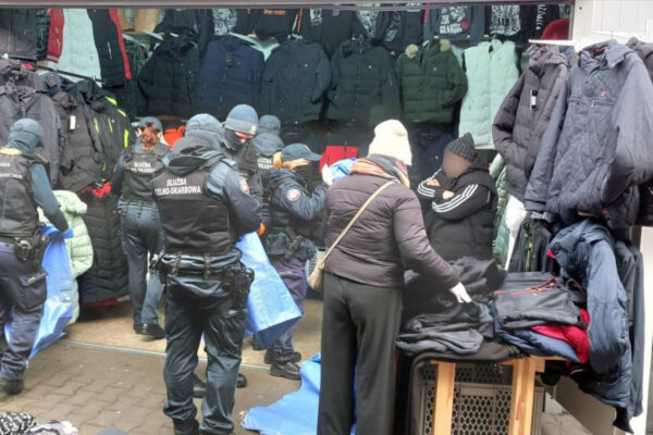 KAS Lubuskie podróbki - kontrola KAS Gorzów bazar Słubice