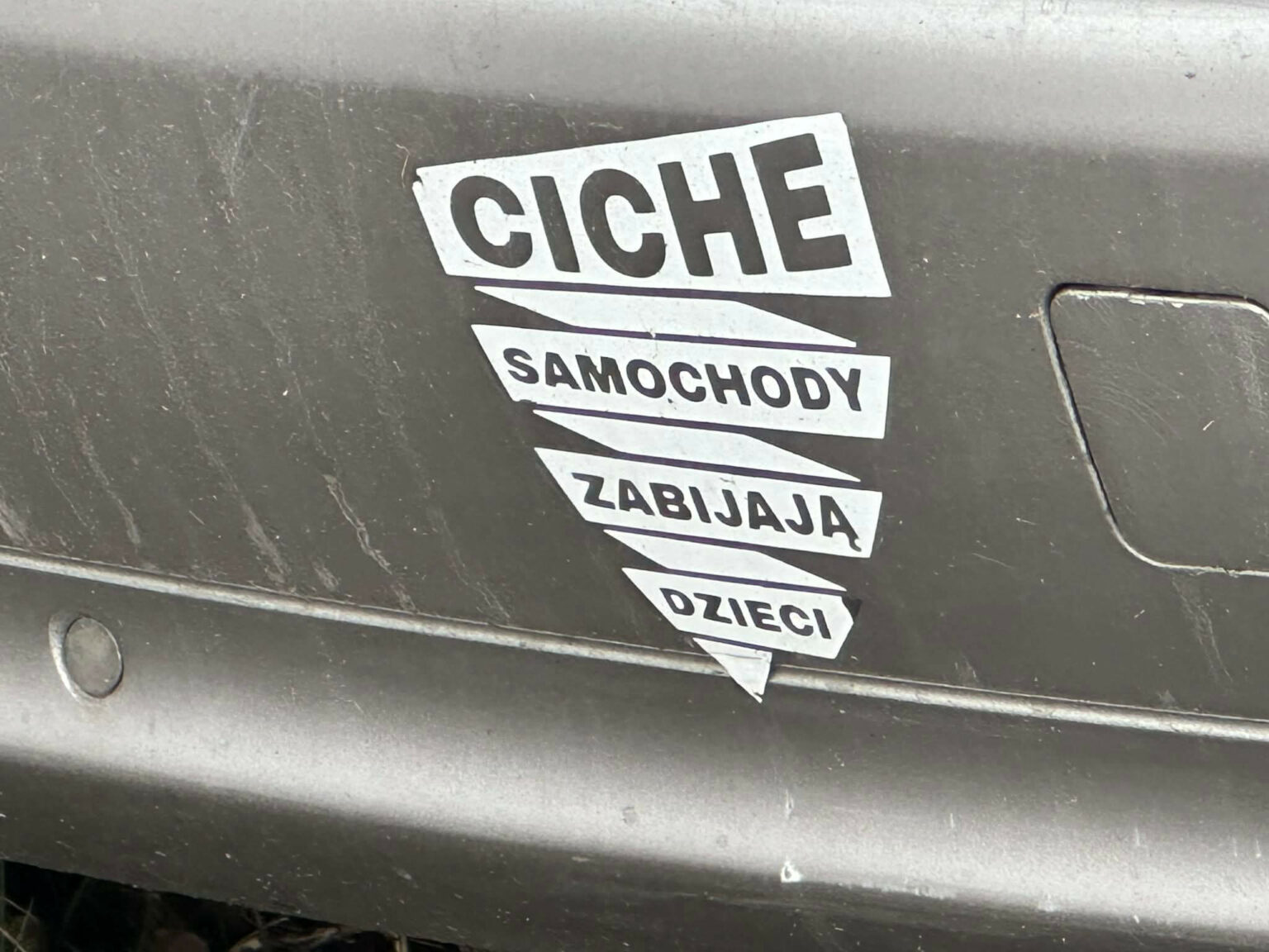 pijany kierowca DK27 - wypadek Nowogr&oacute;d Bobrzański