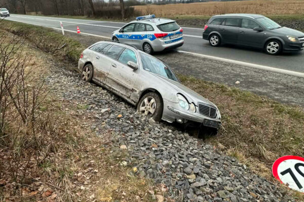 pijany kierowca DK27 - wypadek Nowogród Bobrzański
