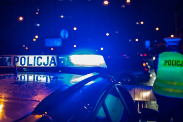 porzucił psa Iłowa - pies biegł za autem