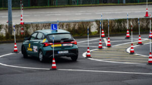 prawo jazdy plac manewrowy - egzamin na prawo jazdy