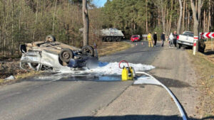 Wypadek pod Sulechowem. Zderzenie osobówek. W akcji śmigłowiec LPR (ZDJĘCIA)