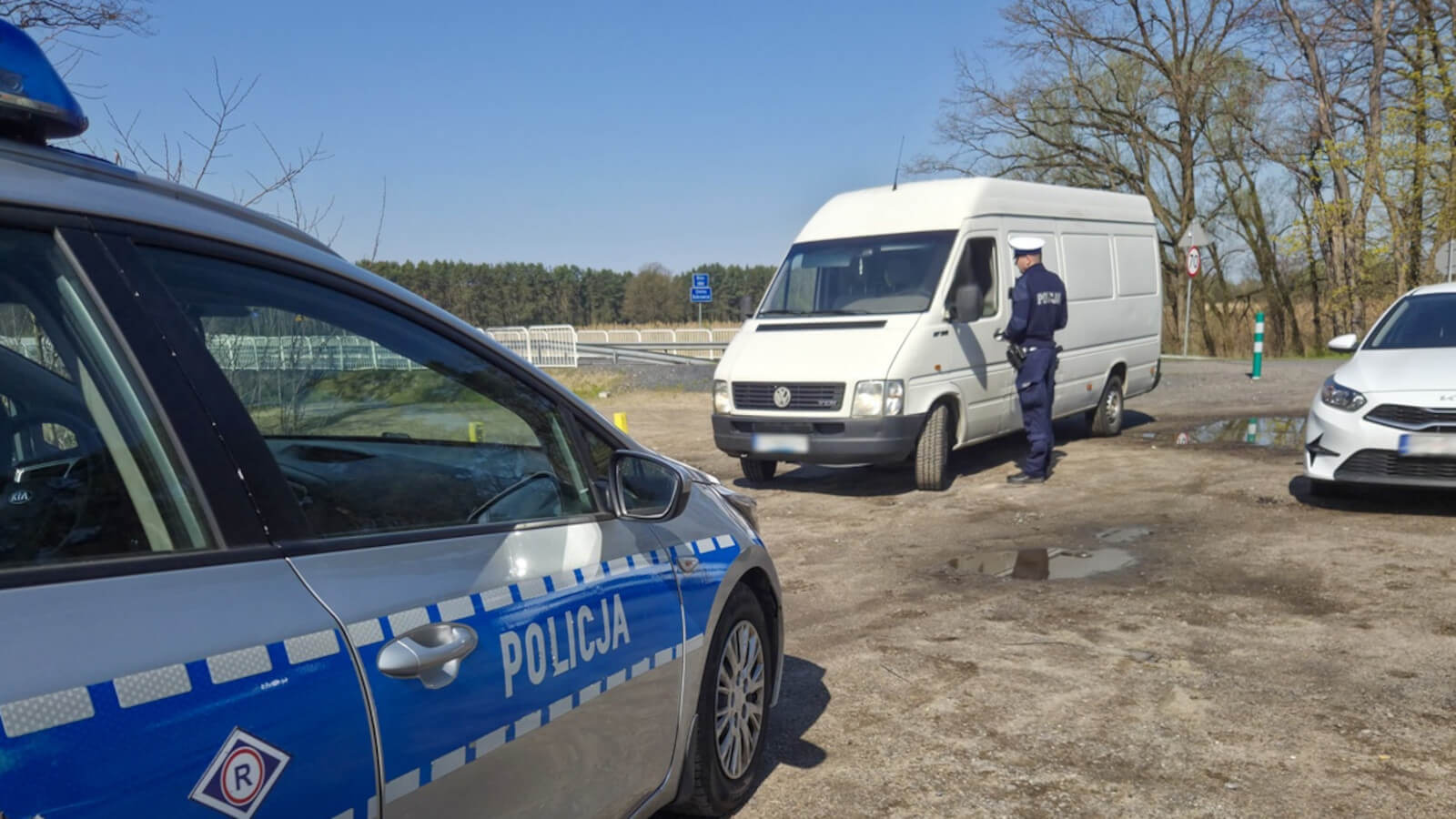 akcja policji DK32 mandaty - dron policja kontrola