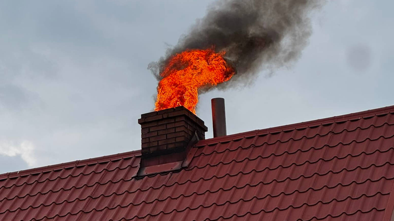 pożar komina Świebodzin - pożar komina ogień