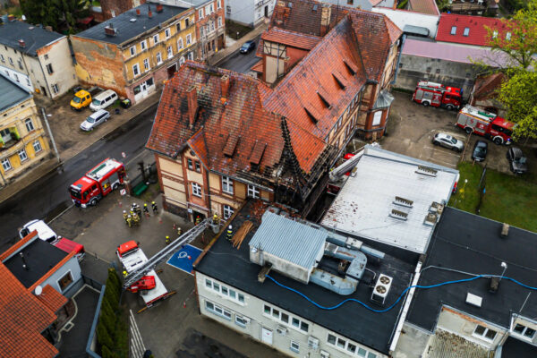 pożar szpitala Wschowa - ewakuacja pacjentów