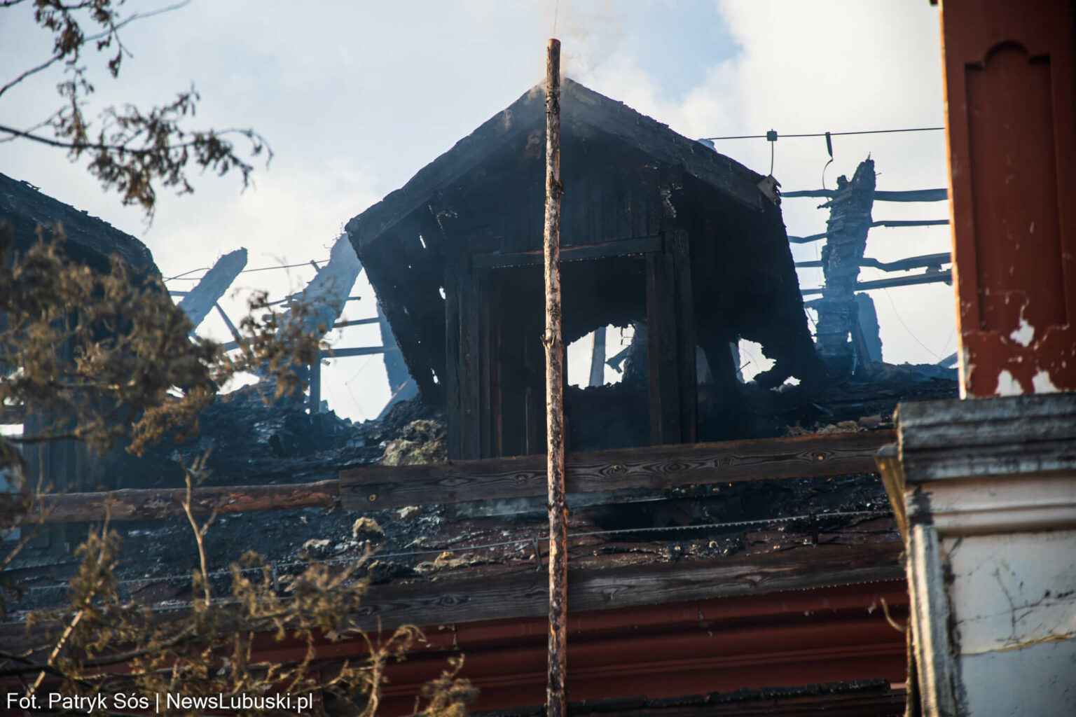 pożar pałacu Garbicz - akcja straży pożarnej Lubuskie