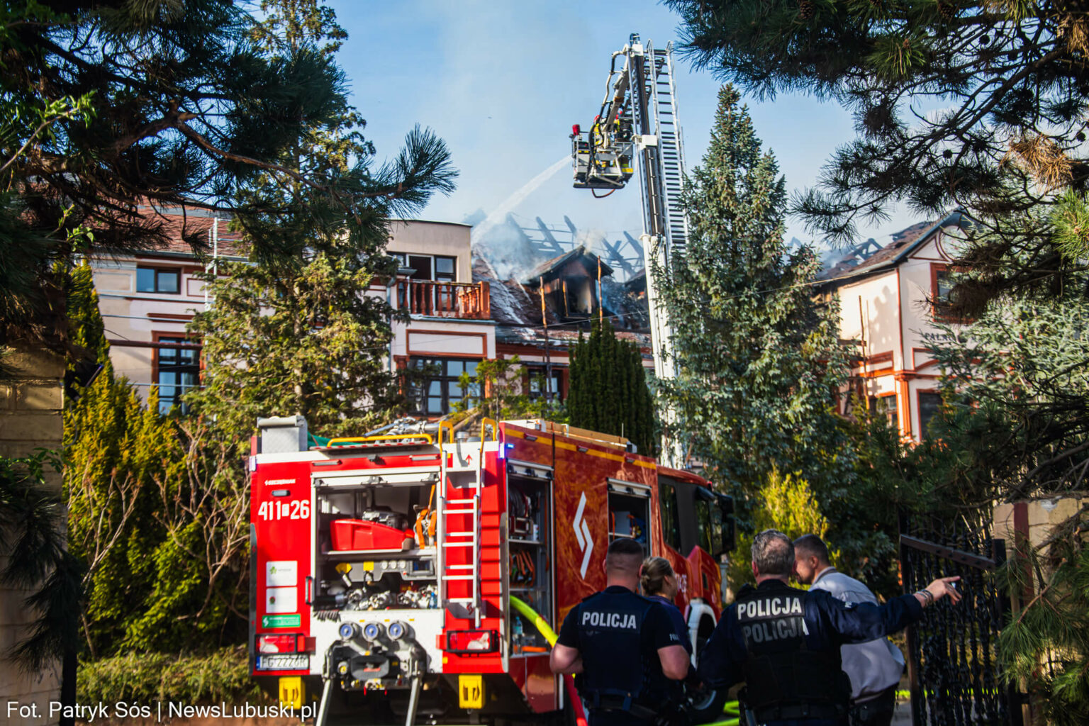 pożar pałacu Garbicz - akcja straży pożarnej Lubuskie