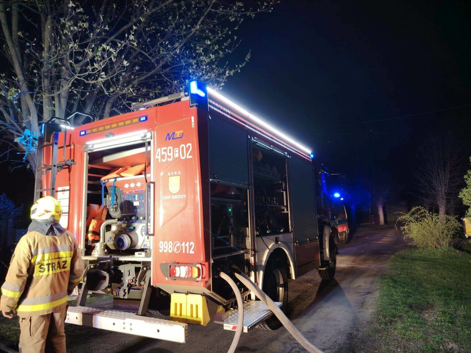pożar domu Zasieki - ewakuacja mieszkańc&oacute;w pożar Lubsko