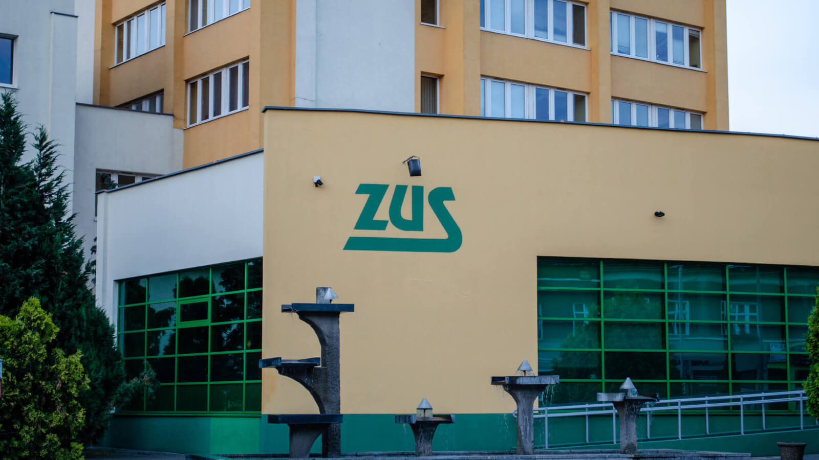 trzynasta emerytura 2026 - ZUS wypłaty kwiecień