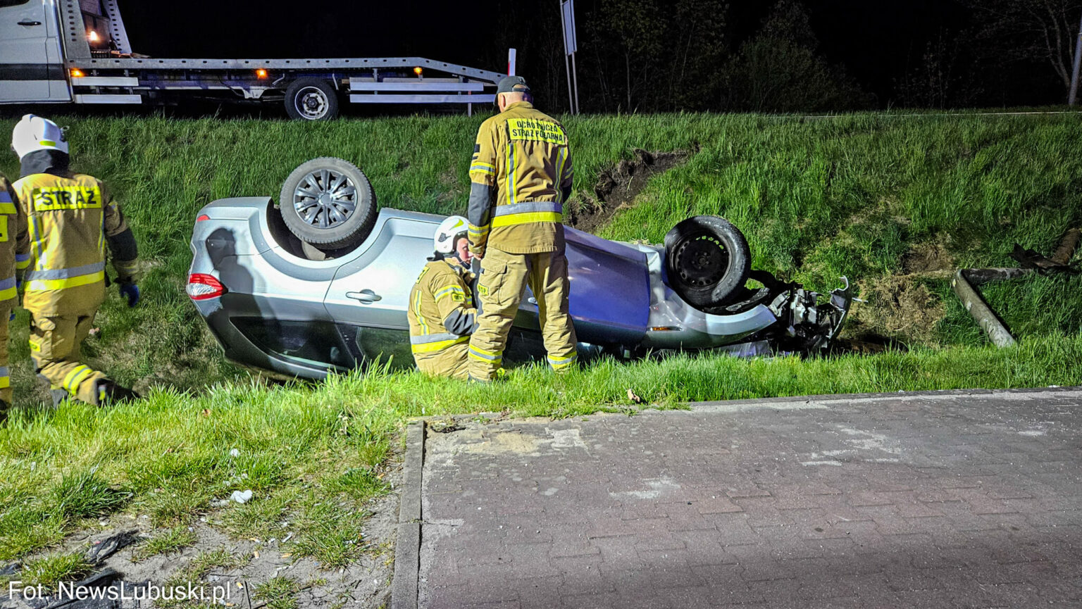 wypadek Nowogr&oacute;d Bobrzański - pijany kierowca DK27