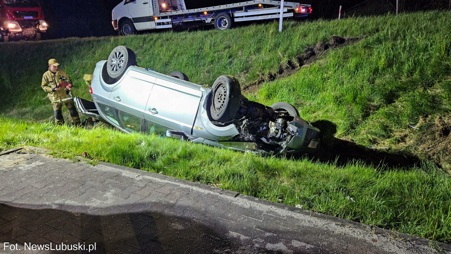 wypadek Nowogr&oacute;d Bobrzański - pijany kierowca DK27