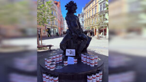 zbiórka karmy Zielona Góra - Łukasz Litewka