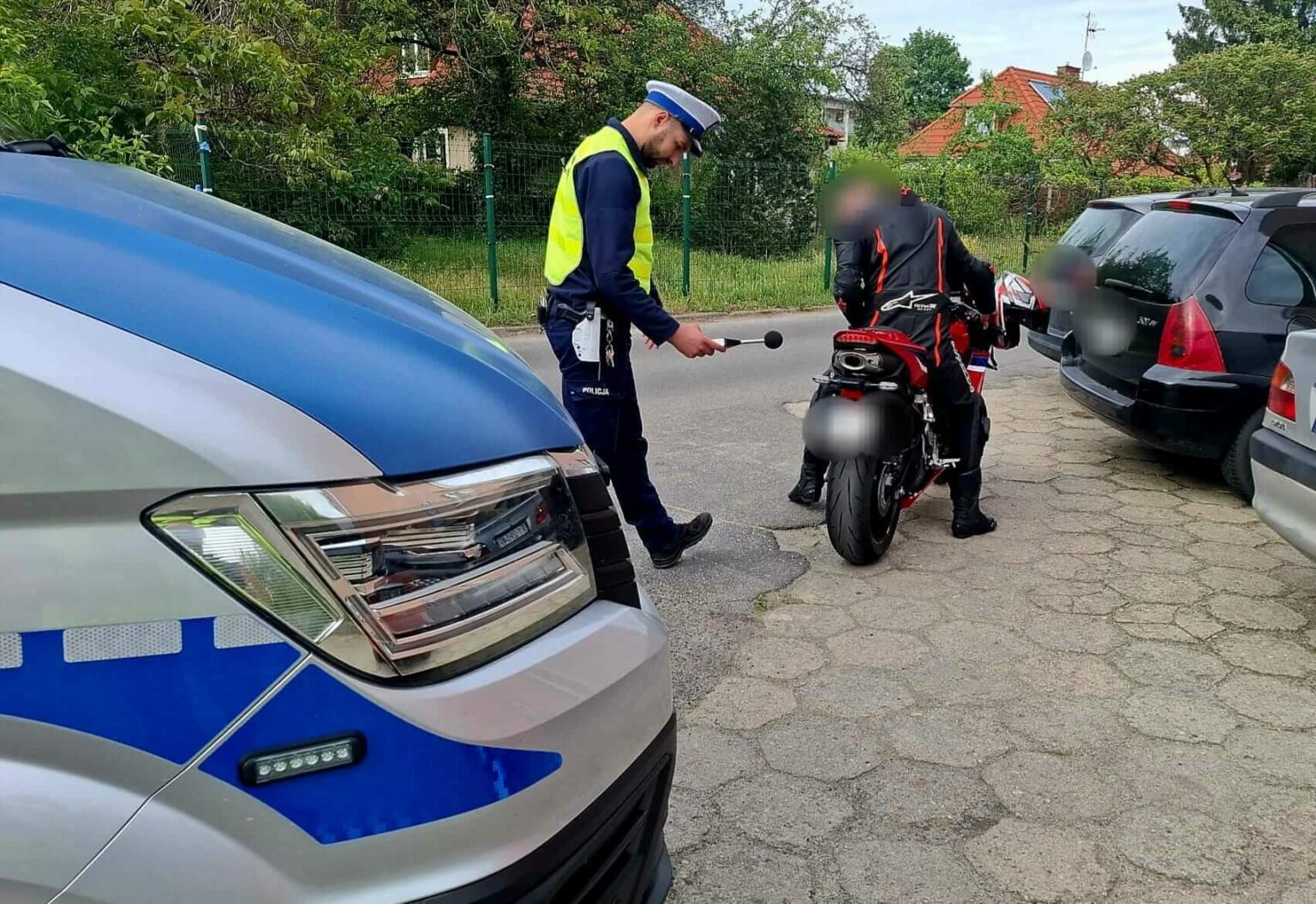 akcja policji Zielona G&oacute;ra motocykliści - mandaty dla motocyklist&oacute;w