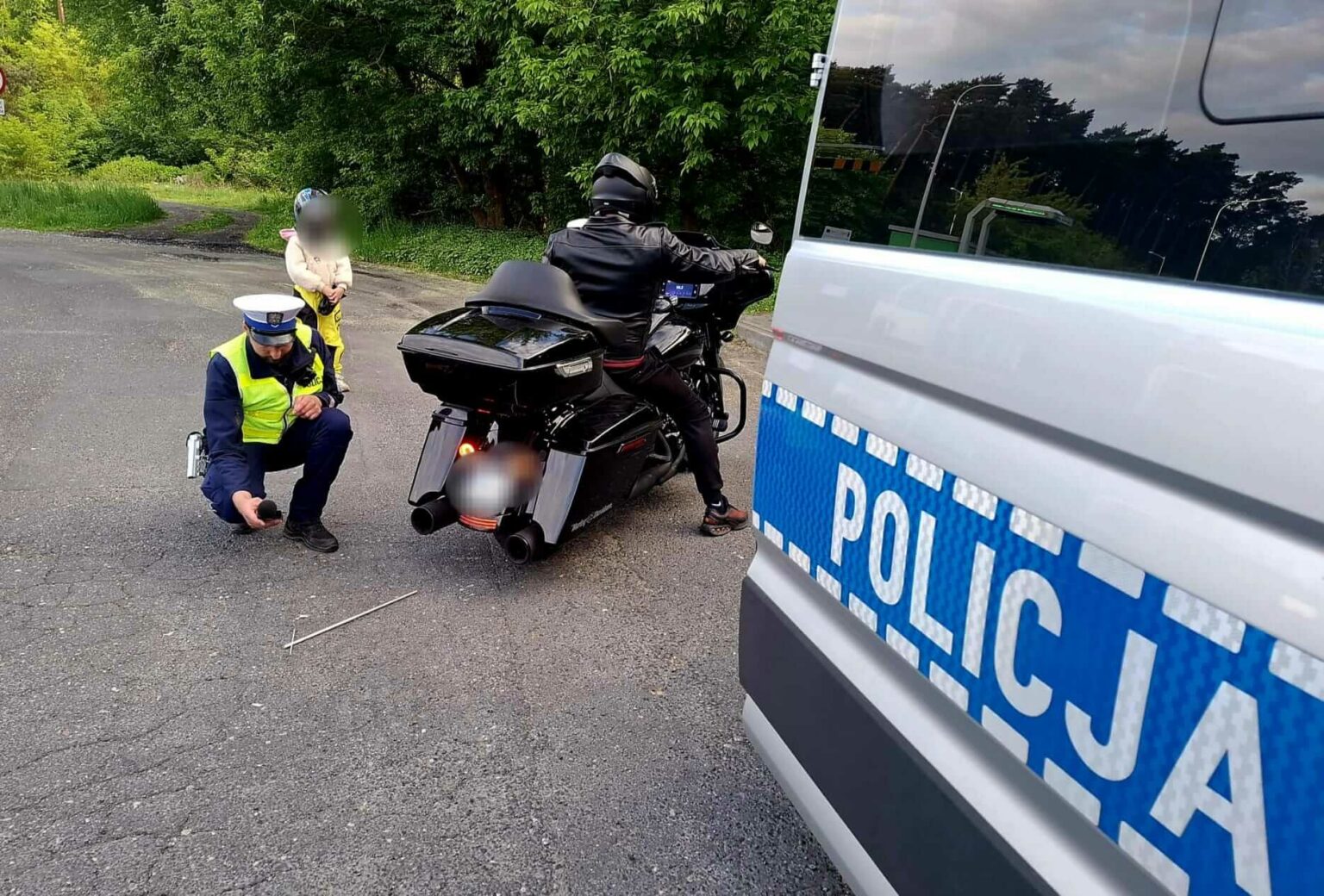 akcja policji Zielona G&oacute;ra motocykliści - mandaty dla motocyklist&oacute;w