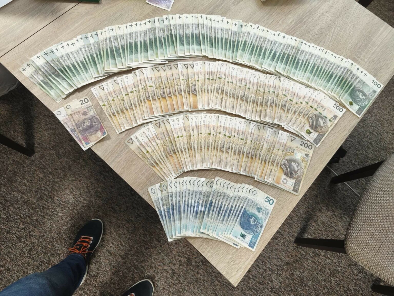 szajka tytoniowa Lubuskie - nielegalna produkcja papieros&oacute;w