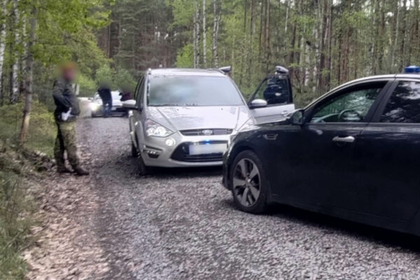 nielegalne taxi Żagań - pościg na terenie wojskowym