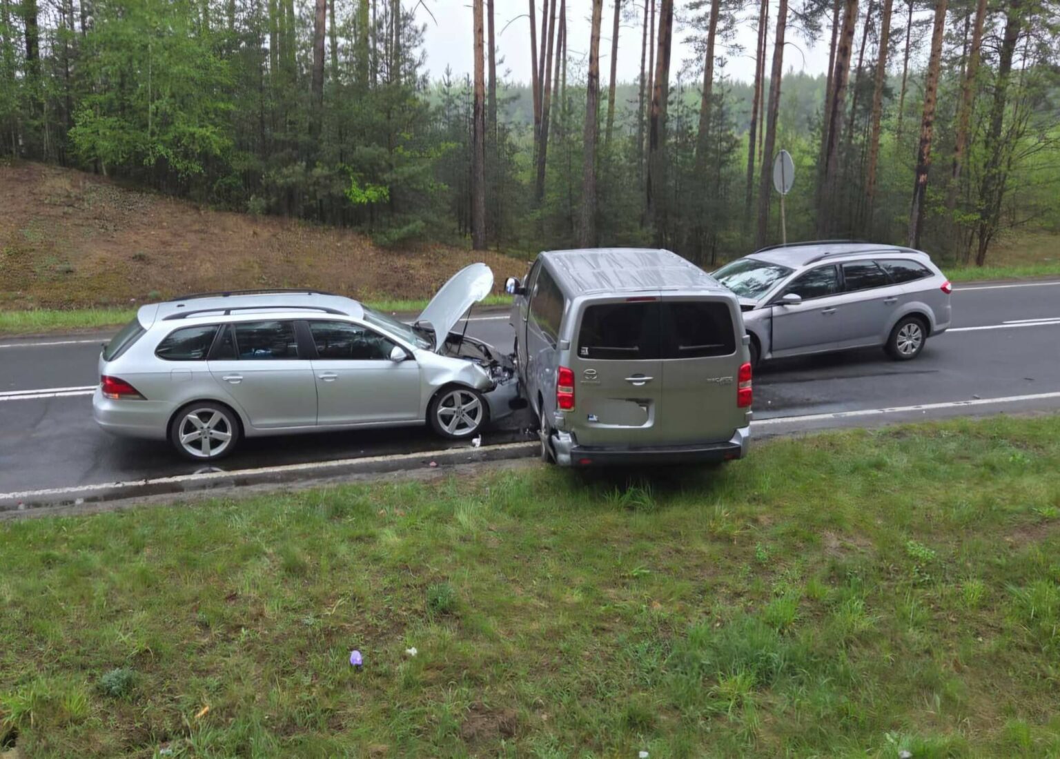 wypadek DK32 Zielona G&oacute;ra - zakaz prowadzenia pojazd&oacute;w
