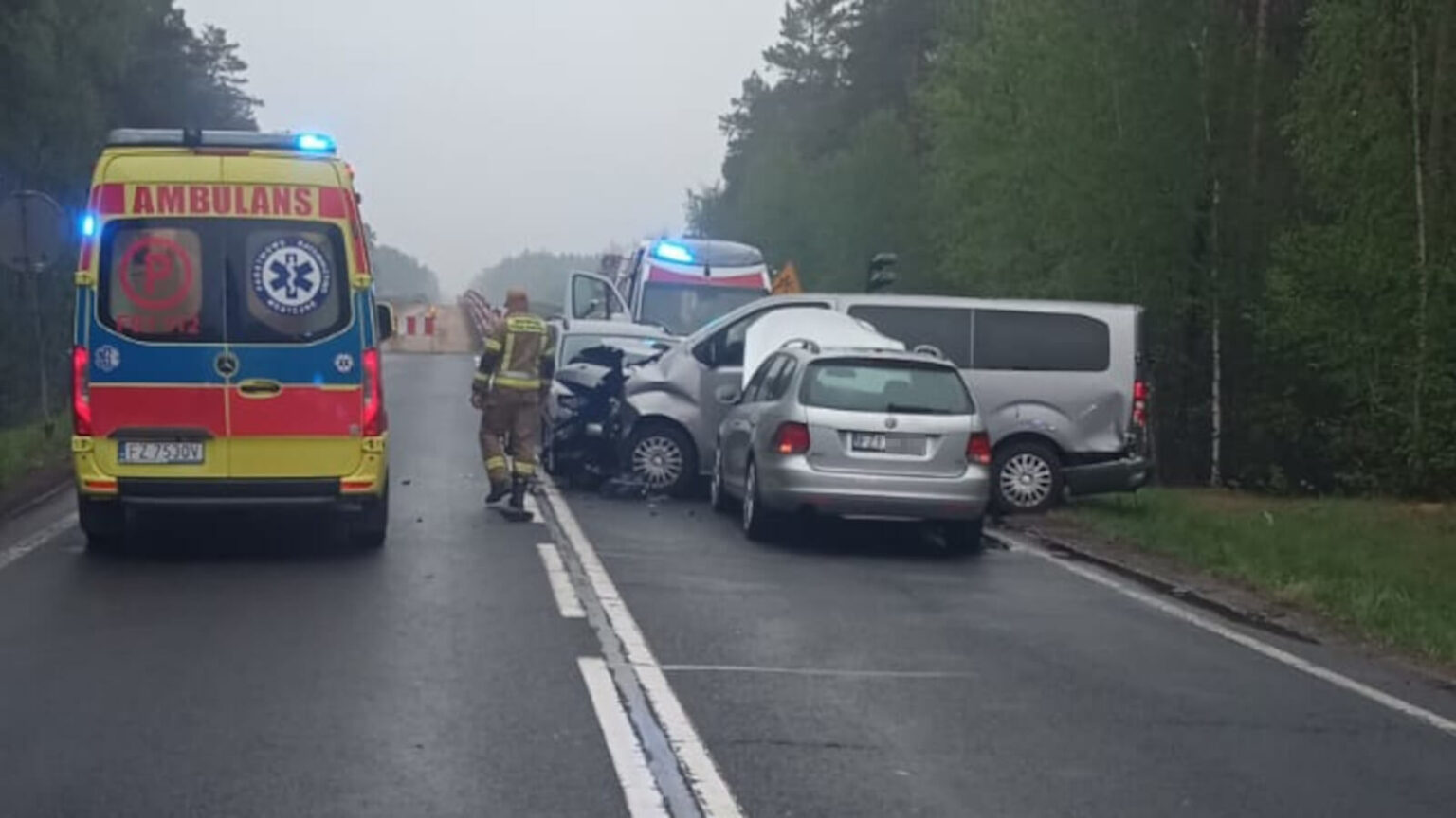 wypadek DK32 Zielona G&oacute;ra - zakaz prowadzenia pojazd&oacute;w