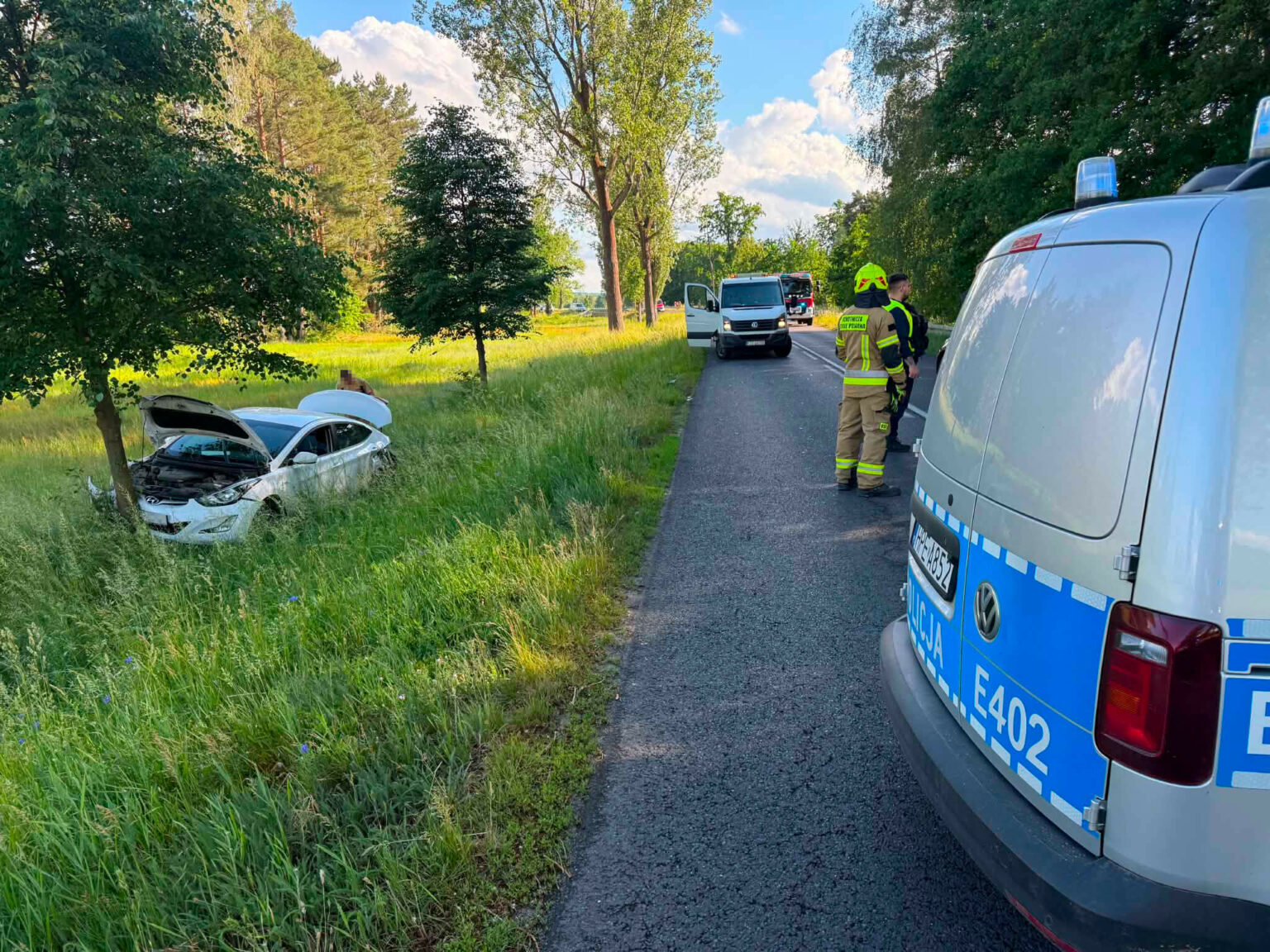 wypadek koło Lubska - dachowanie na DW287
