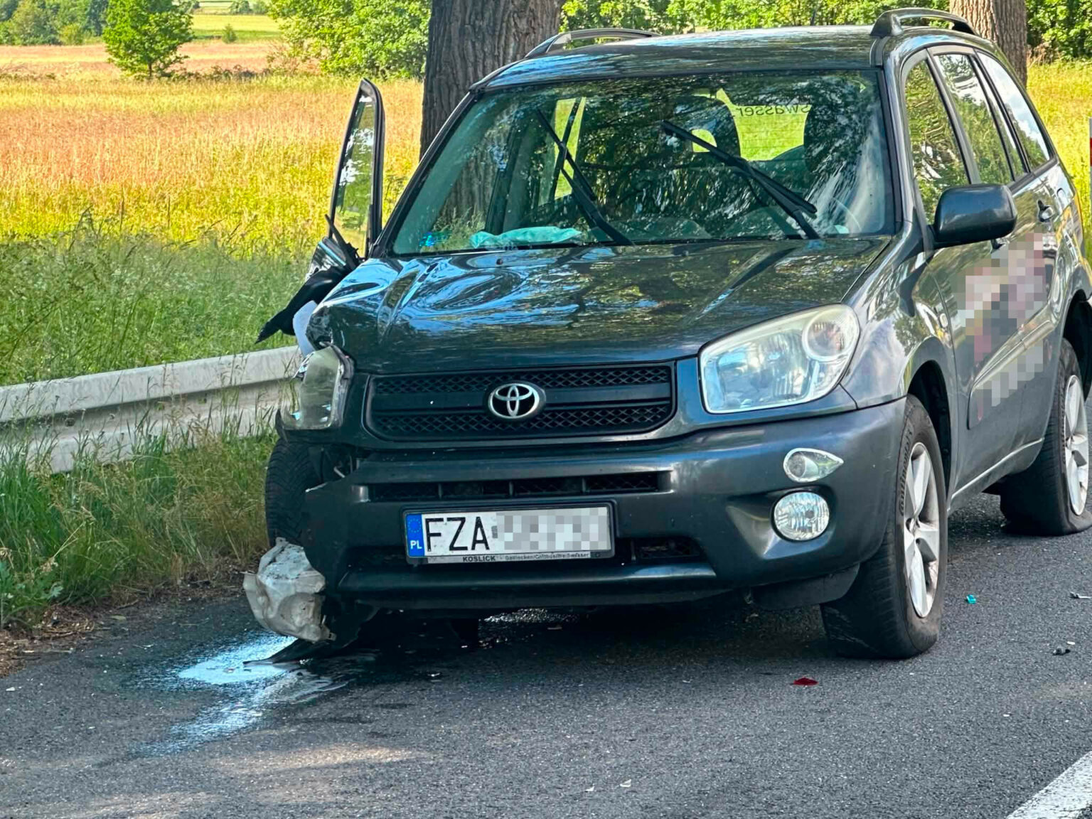 wypadek koło Lubska - dachowanie na DW287